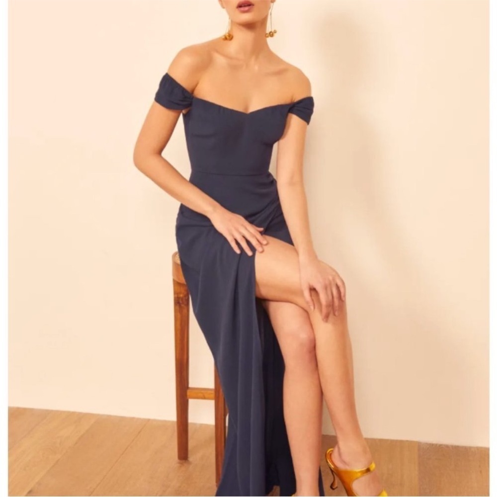 NWT Reformation Dress Marilyn Maxi Off The Shoulder in Navy - Picture 2 of 9